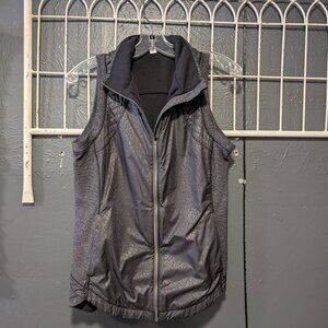 Size 10 Lululemon Rebel Runner Grey Vest